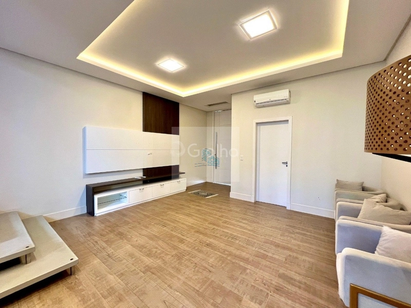 Casa de 185m² com 2 suítes em Cacupé: 3ª foto da galeria de imagens do imóvel