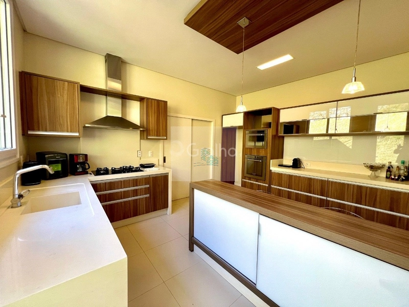 Casa de 185m² com 2 suítes em Cacupé: 10ª foto da galeria de imagens do imóvel