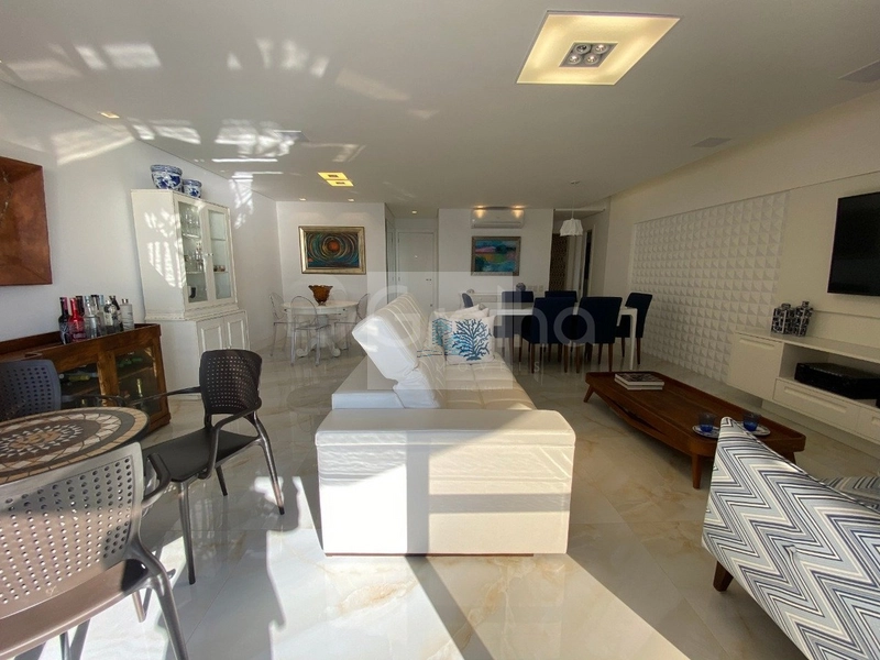 Apartamento de 171m² com 4 quartos sendo 3 suítes: 2ª foto da galeria de imagens do imóvel