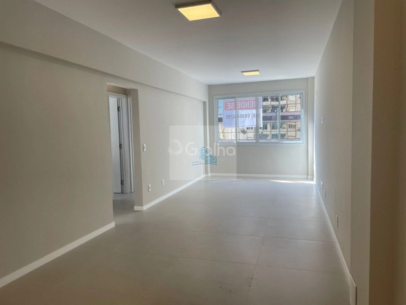 Apartamento reformado próximo à Beira-Mar Norte: 7ª foto da galeria de imagens do imóvel
