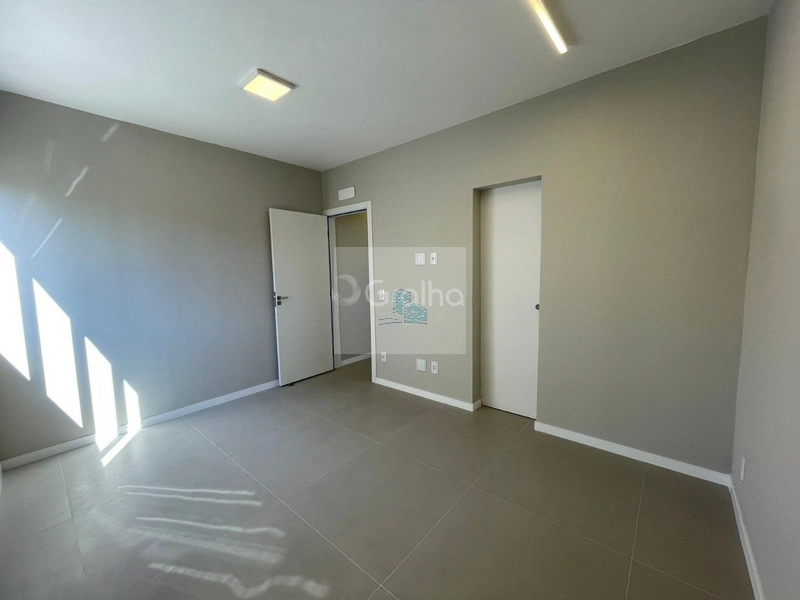 Apartamento reformado próximo à Beira-Mar Norte: 19ª foto da galeria de imagens do imóvel