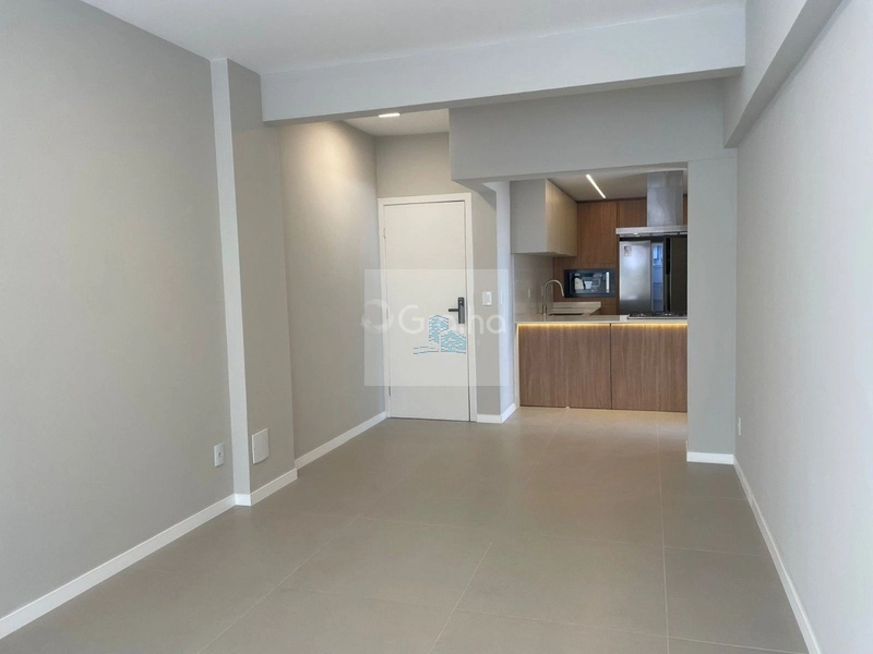 Apartamento reformado próximo à Beira-Mar Norte: 6ª foto da galeria de imagens do imóvel