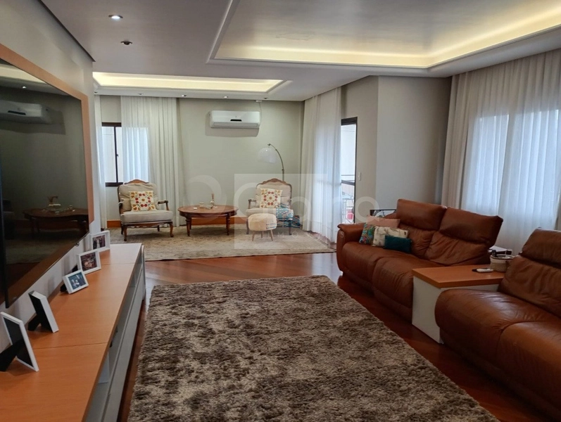 Cobertura Duplex com 4 Dormitórios e Terraço com Piscina – Centro, Flo