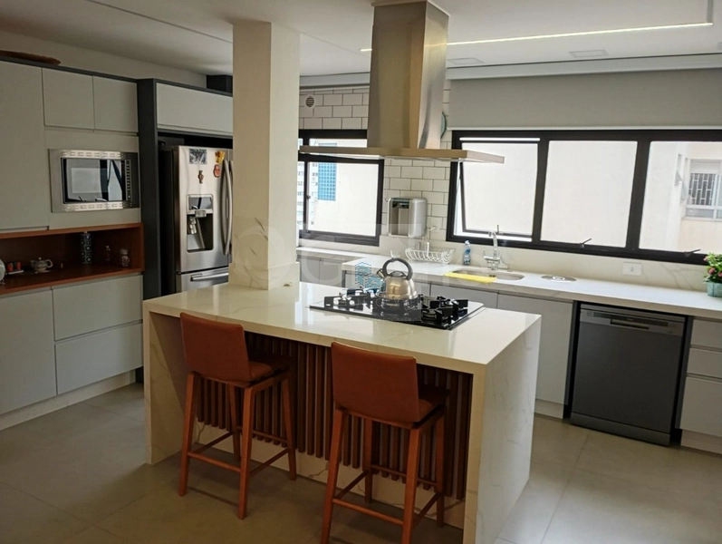 Cobertura Duplex com 4 Dormitórios e Terraço com Piscina – Centro, Flo: 8ª foto da galeria de imagens do imóvel