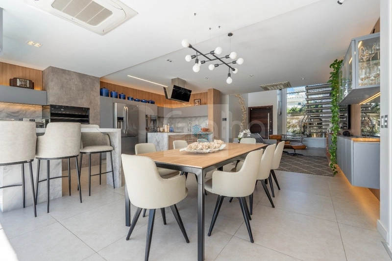 Casa a venda próximo a Bech village – Jurerê, Florianópolis: 7ª foto da galeria de imagens do imóvel