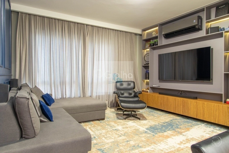 Apartamento de 96m² com 3 quartos sendo 1 suíte na Agronômica