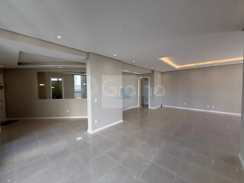 Apartamento de 158m² com 2 quartos sendo 1 suíte no Centro: 3ª foto da galeria de imagens do imóvel