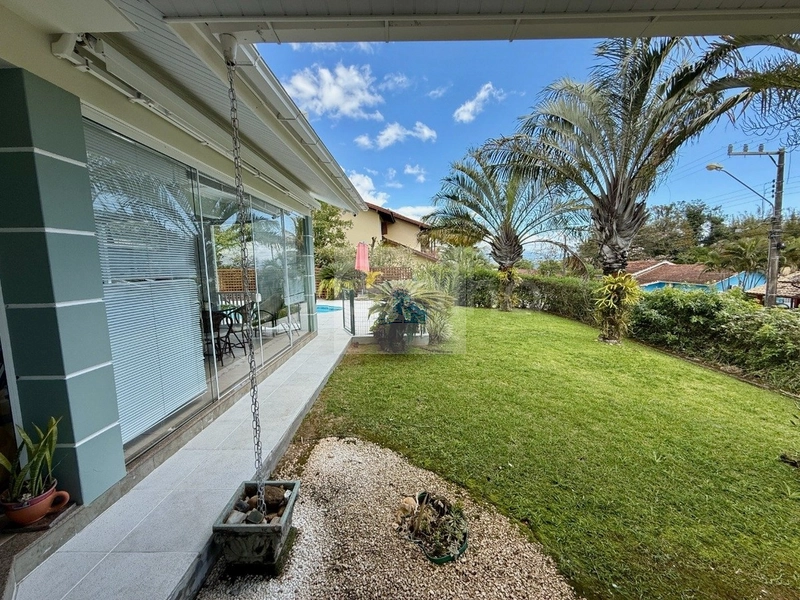 Casa de 295m² com 3 suítes em Cacupé: 6ª foto da galeria de imagens do imóvel