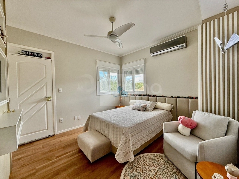 Casa de 295m² com 3 suítes em Cacupé: 23ª foto da galeria de imagens do imóvel