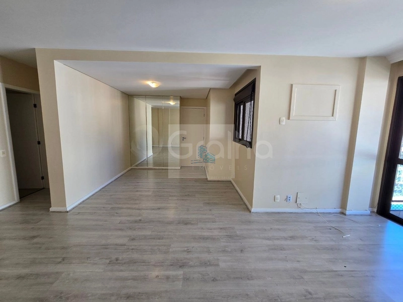Apartamento de 127m² com 3 quartos sendo 1 suíte no Centro: 3ª foto da galeria de imagens do imóvel