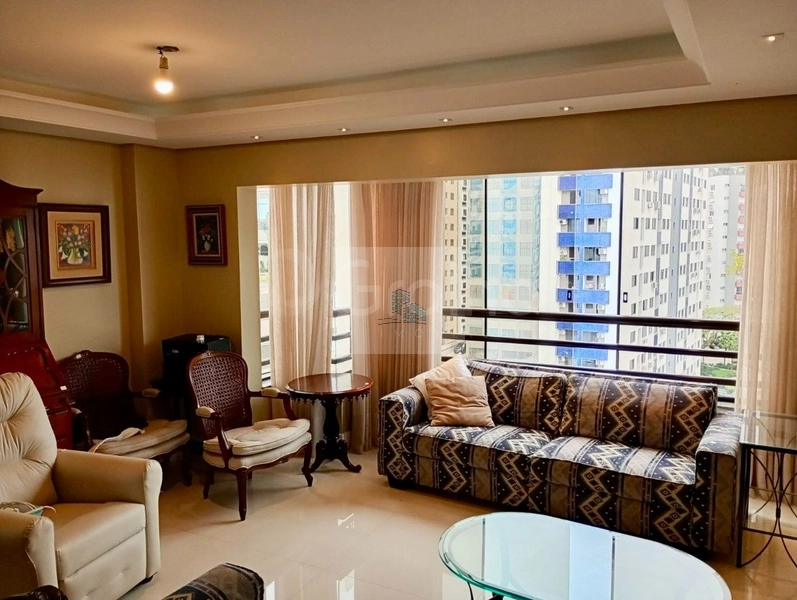 Apartamento à venda no Centro de Florianópolis: 2ª foto da galeria de imagens do imóvel