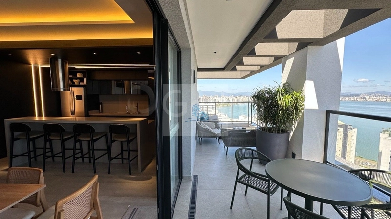 Apartamento de 145m2 com 3 suítes na Agronômica: 18ª foto da galeria de imagens do imóvel