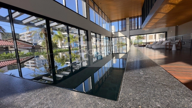 Cobertura com 3 suítes com 247m² em Jurerê.: 14ª foto da galeria de imagens do imóvel