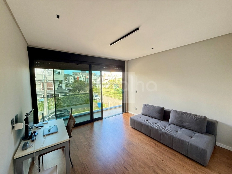 Casa residencial com 4 suítes com 300m² em Jurerê Internacional.: 18ª foto da galeria de imagens do imóvel