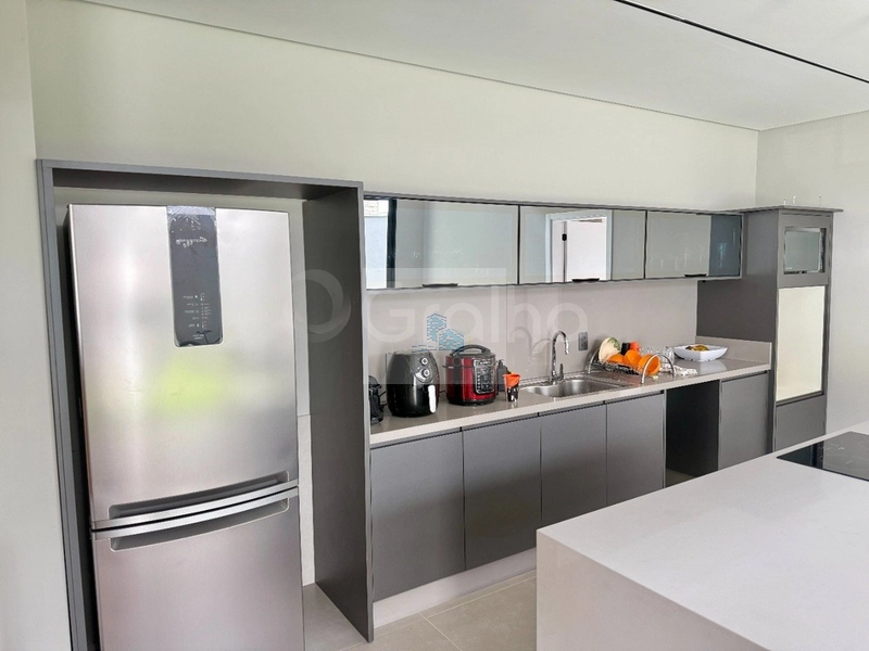 Casa residencial com 4 suítes com 300m² em Jurerê Internacional.: 2ª foto da galeria de imagens do imóvel