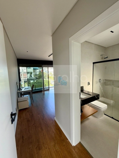 Casa residencial com 4 suítes com 300m² em Jurerê Internacional.: 16ª foto da galeria de imagens do imóvel