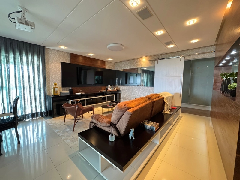 Apartamento com 3 suítes com 168m² no Centro de Florianópolis: 2ª foto da galeria de imagens do imóvel