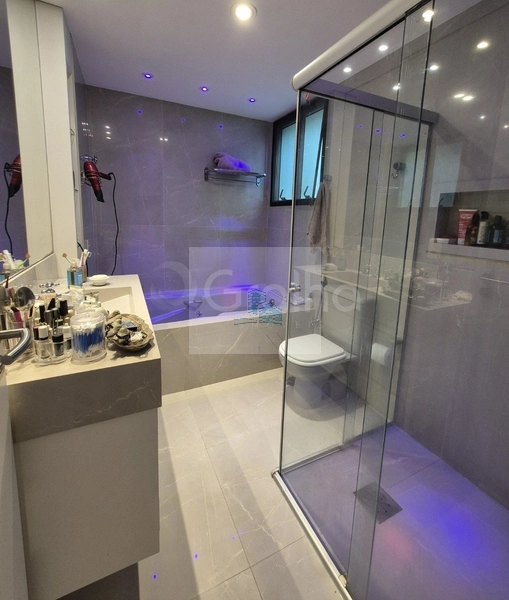 Apartamento Reformado e Amplo em Coqueiros — 130 m², Vista para o Mar: 11ª foto da galeria de imagens do imóvel