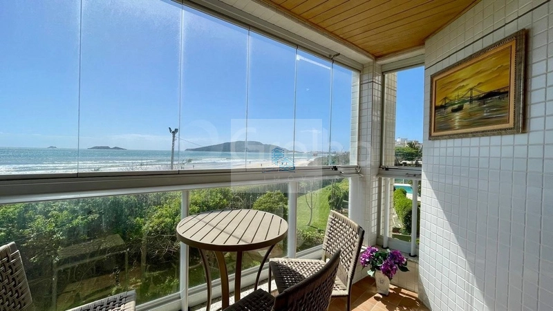 Apartamento Pé na Areia com Vista Deslumbrante para o Mar