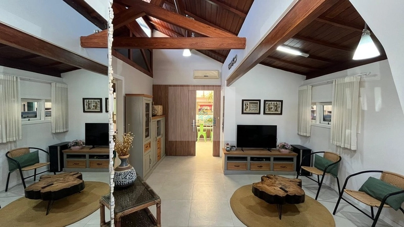 Casa em Florianópolis (ponta das canas) com 2 dormitórios: 2ª foto da galeria de imagens do imóvel