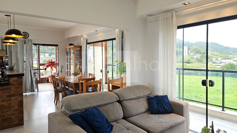 Predio ou pousada a venda na Barra da Lagoa: 2ª foto da galeria de imagens do imóvel