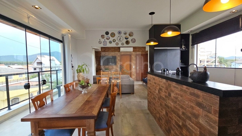 Predio ou pousada a venda na Barra da Lagoa: 1ª foto da galeria de imagens do imóvel