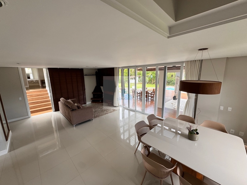 Casa condomínio fechado com 3 suítes com 280m² no Ratones: 2ª foto da galeria de imagens do imóvel