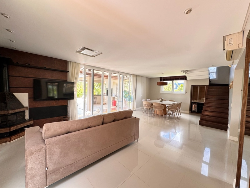 Casa condomínio fechado com 3 suítes com 280m² no Ratones: 3ª foto da galeria de imagens do imóvel