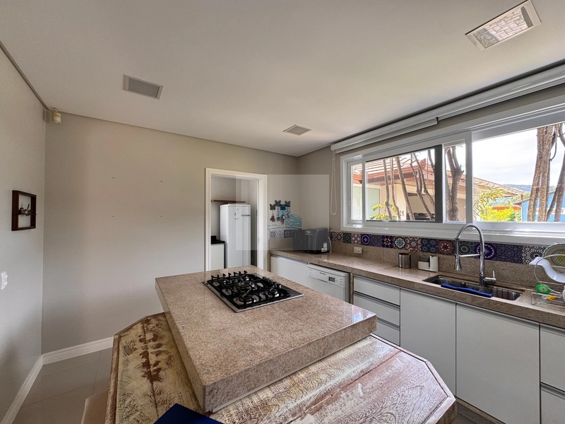 Casa condomínio fechado com 3 suítes com 280m² no Ratones: 9ª foto da galeria de imagens do imóvel