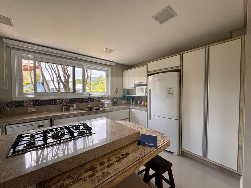 Casa condomínio fechado com 3 suítes com 280m² no Ratones: 8ª foto da galeria de imagens do imóvel