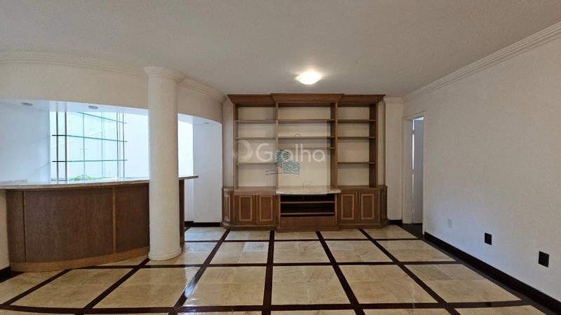 Apartamento de 140m² com 3 quartos sendo 1 suíte na Agronômica