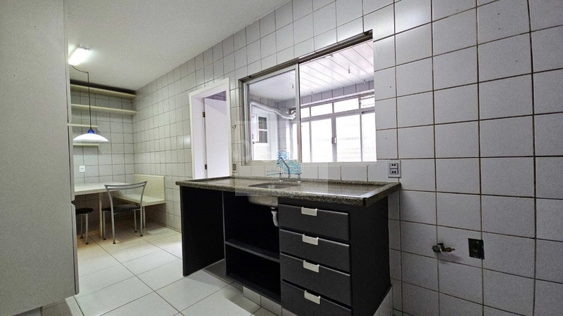 Apartamento de 140m² com 3 quartos sendo 1 suíte na Agronômica: 8ª foto da galeria de imagens do imóvel