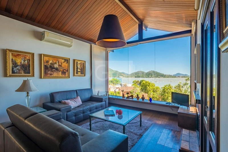 Casa residencial com 5 quartos em Santo Antônio de Lisboa, Florianópol: 3ª foto da galeria de imagens do imóvel