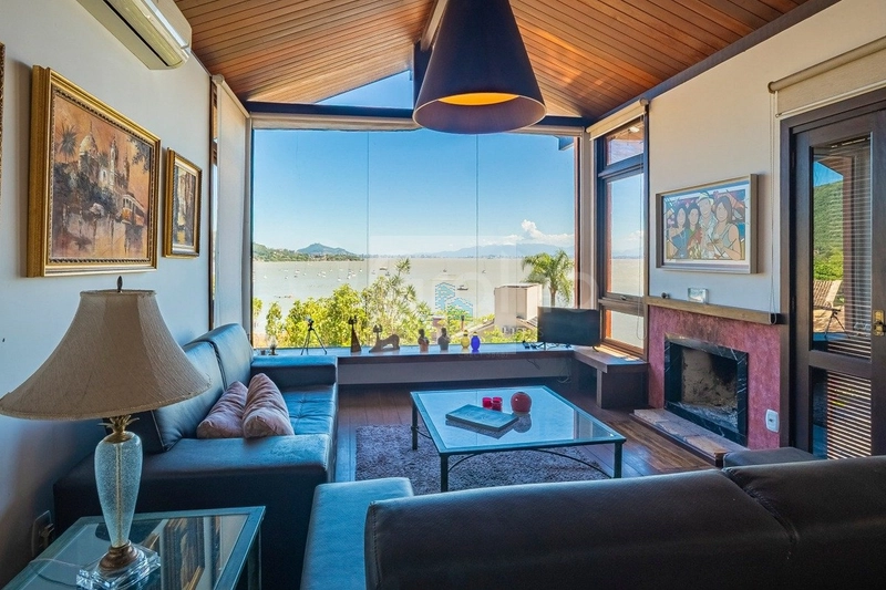 Casa residencial com 5 quartos em Santo Antônio de Lisboa, Florianópol: 2ª foto da galeria de imagens do imóvel