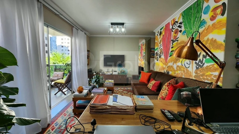 Apartamento de 141m² com 3 quartos sendo 1 suíte no Centro