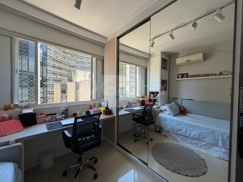 Apto a venda no centro Floripa perto Vadal Ramos: 12ª foto da galeria de imagens do imóvel