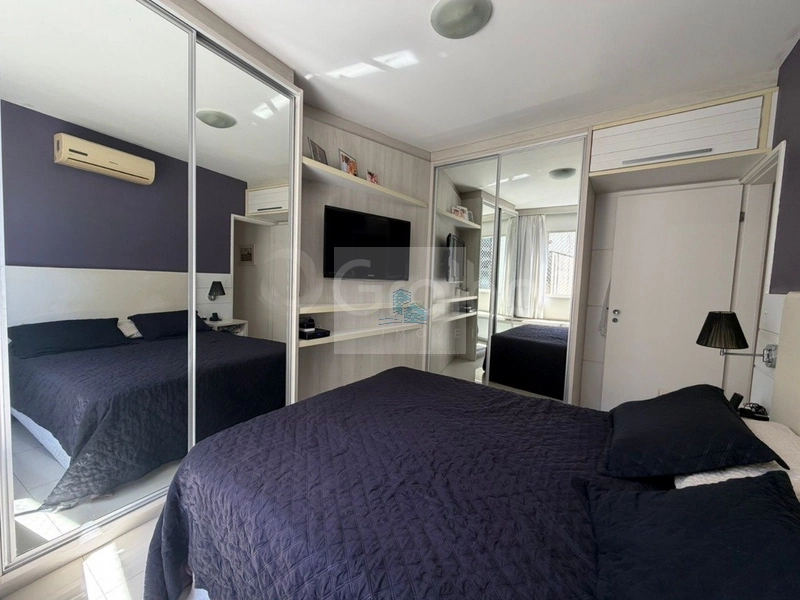 Apto a venda no centro Floripa perto Vadal Ramos: 9ª foto da galeria de imagens do imóvel