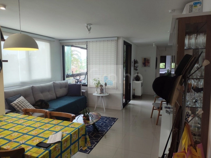 Apartamento com 2 suítes com 86,57m² em Canasvieiras.