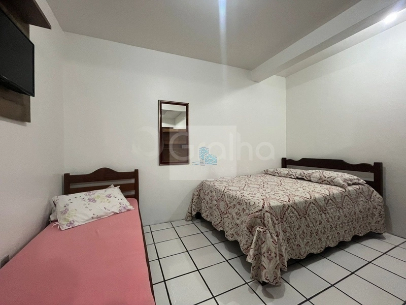 Pousada com 14 quartos sendo 10 suítes no bairro Canasvieiras: 12ª foto da galeria de imagens do imóvel