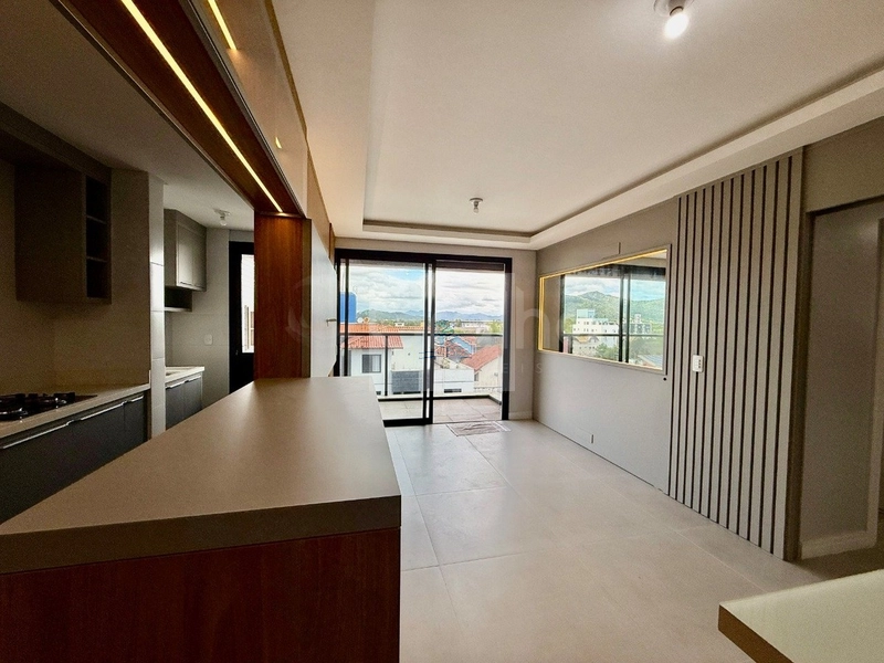 Apartamento de 65m² com 2 quartos sendo 1 suíte em Canasvieiras: 2ª foto da galeria de imagens do imóvel