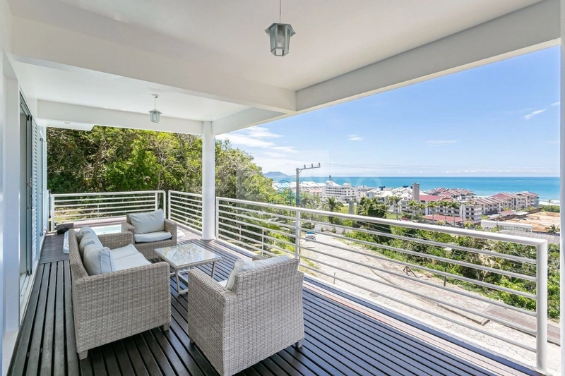 Casa à venda na Praia Brava, Florianópolis — vista para o mar: 2ª foto da galeria de imagens do imóvel