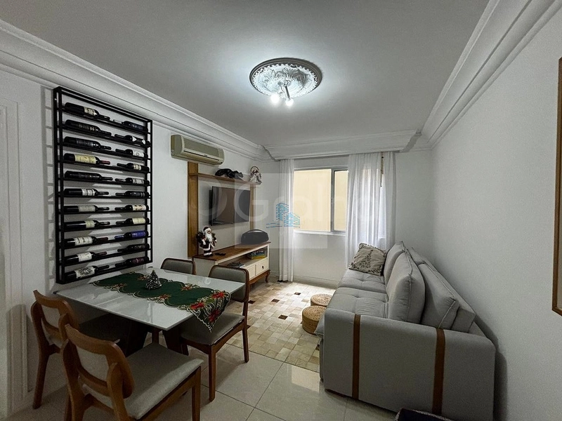 Apartamento com 2 quartos no Centro perto Catarinense