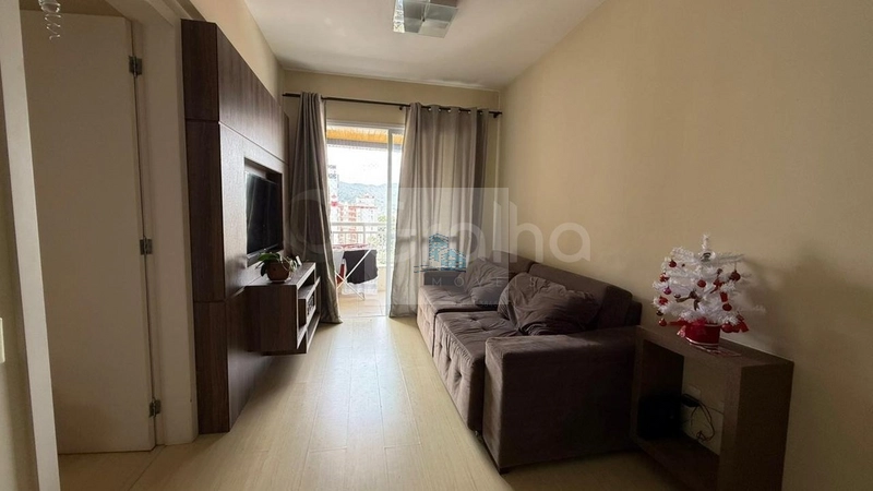 Apartamento mobiliado próximo à UDESC — 3 dormitórios com suíte