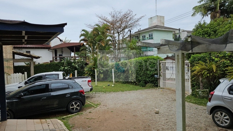 Terreno de 781m² em Canasvieiras: 4ª foto da galeria de imagens do imóvel