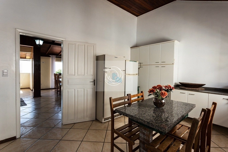 Hotel estilo pousada à venda em Canasvieiras – a apenas 10 metros do m: 14ª foto da galeria de imagens do imóvel