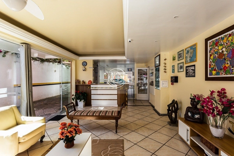 Hotel estilo pousada à venda em Canasvieiras – a apenas 10 metros do m: 4ª foto da galeria de imagens do imóvel