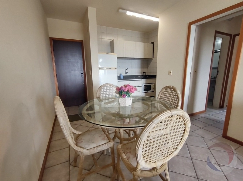 Apartamento de 63m² com 2 quartos em Canasvieiras: 2ª foto da galeria de imagens do imóvel