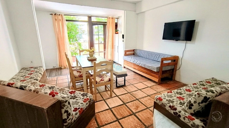 Hotel/Pousada de 490m² no bairro Canasvieiras: 2ª foto da galeria de imagens do imóvel