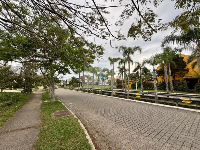 Terreno a venda em Jurerê internacional: 3ª foto da galeria de imagens do imóvel