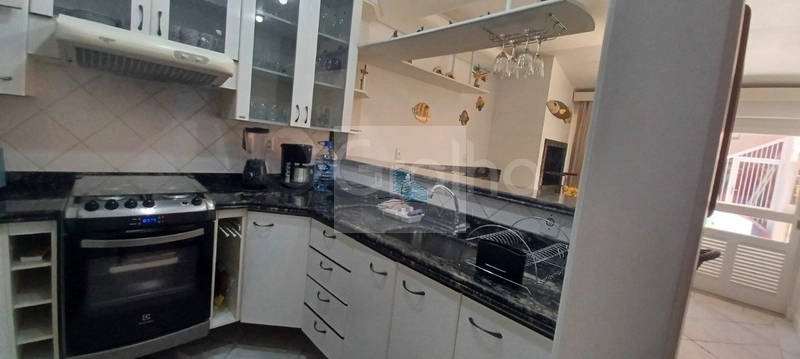 Casa em condominio com 4 quartos sendo 1 suíte com 120m² em Jurerê.: 6ª foto da galeria de imagens do imóvel